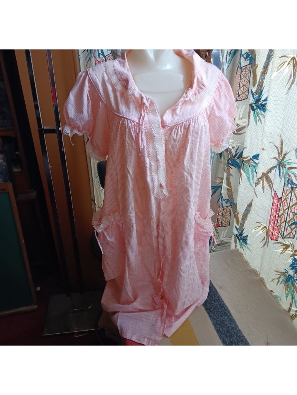 Vintage 1950's-60's Miss Elaine Peignoir Nightgown Medium Pink Ruffles Robe USA